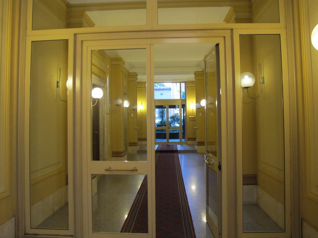 Blue Luxury Roma