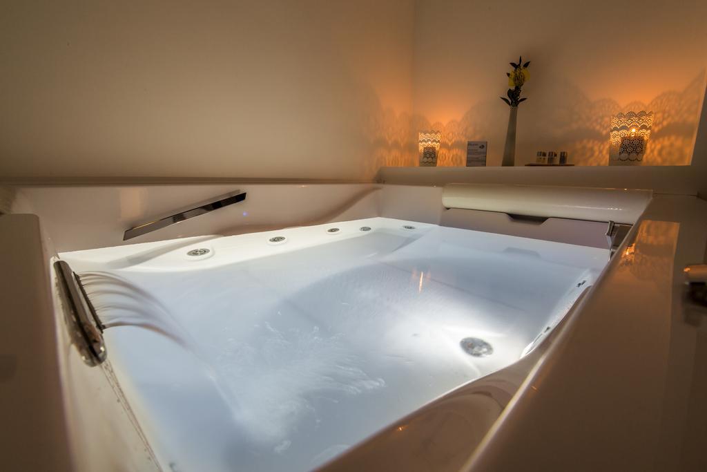Blue Luxury Roma