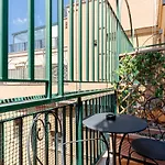 Blue Inn Luxury Suites